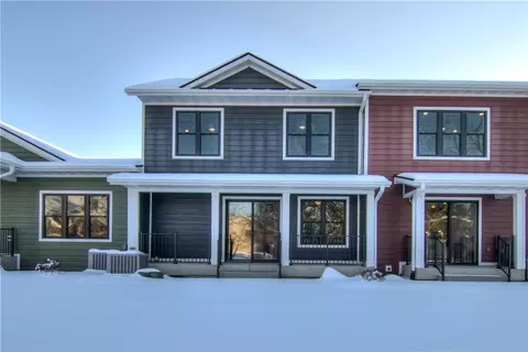 2323 Lake Rd, Altoona, WI 54720