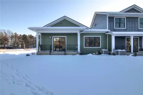 2325 Lake Rd, Altoona, WI 54720