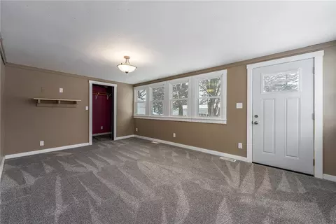 334 E 2nd Ave, Stanley, WI 54768 photo 9