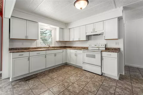334 E 2nd Ave, Stanley, WI 54768 photo 13