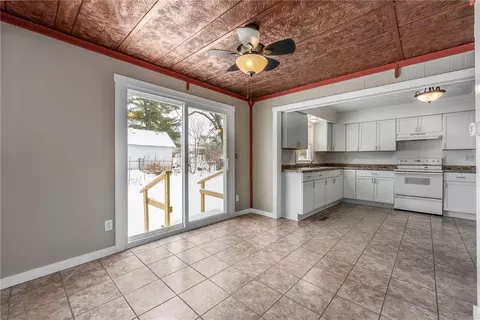 334 E 2nd Ave, Stanley, WI 54768 photo 12