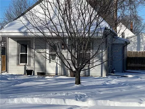 2116 7th St, Eau Claire, WI 54703