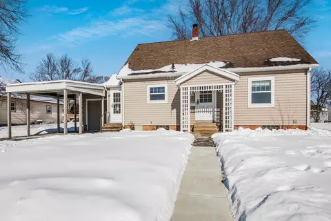 1403 11th Ave, Bloomer, WI 54724