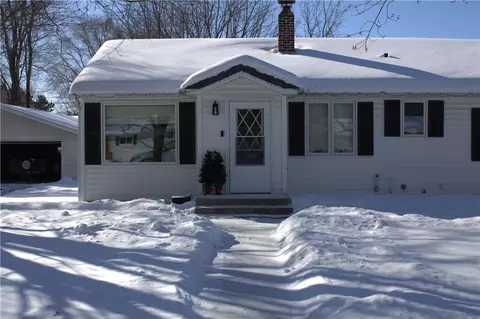 4588 139th St, Chippewa Falls, WI 54729