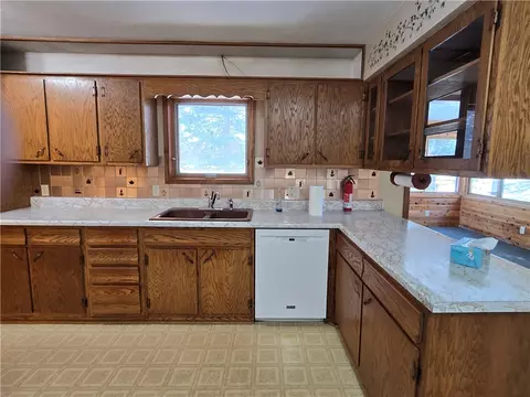 Kitchen - 623 Schofield St, Chetek, WI 54728 photo 3 of 4