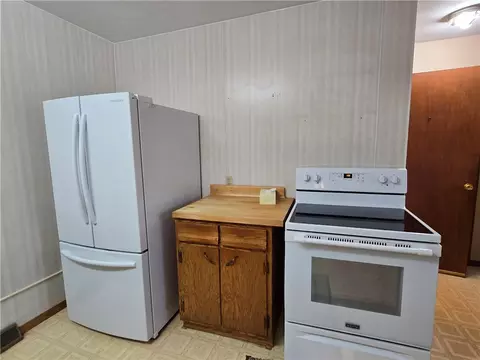 Kitchen - 623 Schofield St, Chetek, WI 54728 photo 2 of 4