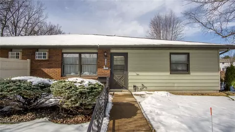 3221 Garner St #3, Eau Claire, WI 54701