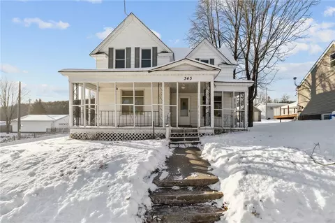 343 Pine St, Glenwood City, WI 54013