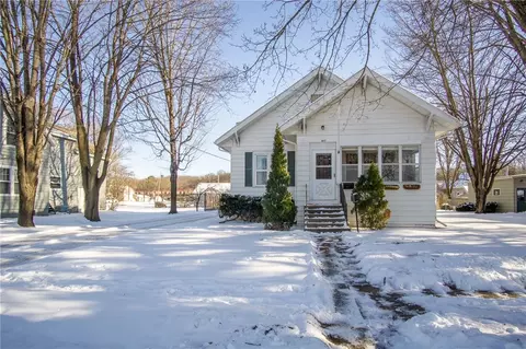 611 E Wells St, Durand, WI 54736