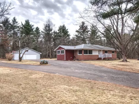 e15681 County Road Q, Fall Creek, WI 54742