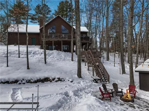 8212 N Portage Ter, Hayward, WI 54843