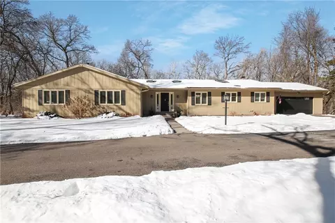 e2510 Kirk Drive, Eau Claire, WI 54701