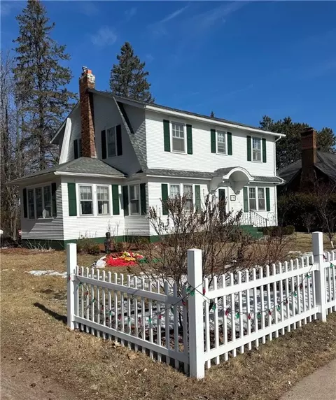 15908 5th St, Hayward, WI 54843
