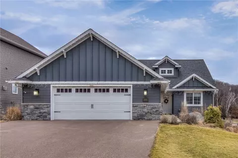2661 Highclere Dr, Eau Claire, WI 54703