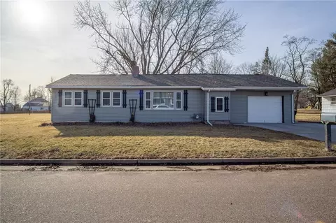 631 Jefferson St, Stanley, WI 54768