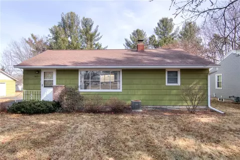 3621 S Valley View Pl, Eau Claire, WI 54701