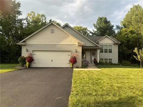343 E Jackson Ave, Fall Creek, WI 54742