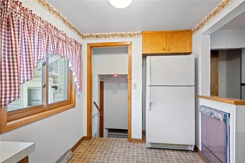 328 E 4th Ave, Stanley, WI 54768 photo 8
