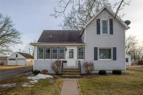 328 E 4th Ave, Stanley, WI 54768 photo 2