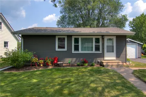 735 S Main St, Chippewa Falls, WI 54729