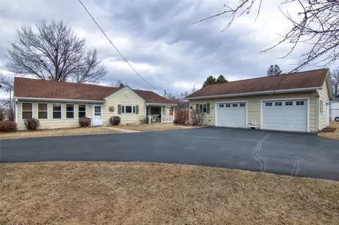 841 W Park Ave, Chippewa Falls, WI 54729