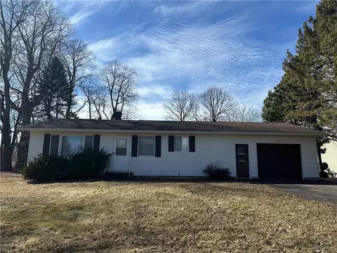 332 N 7th St, Cornell, WI 54732