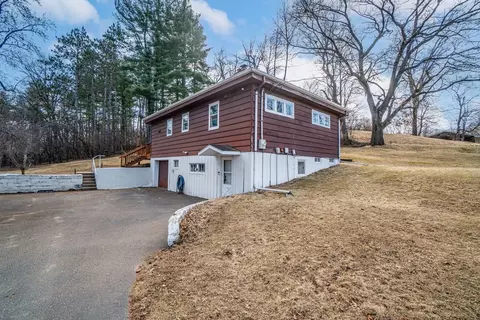 2220 5th St E, Menomonie, WI 54751