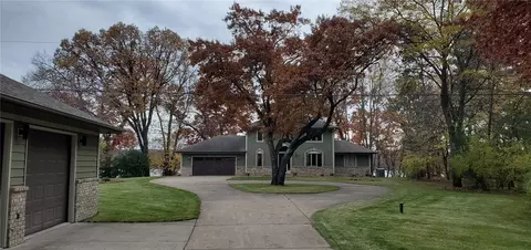 5695 N Shore Dr, Eau Claire, WI 54703
