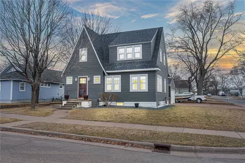 525 Marshall St, Eau Claire, WI 54703