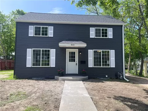 815 11th St E, Menomonie, WI 54751