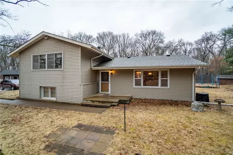 8310 Olson Dr, Eau Claire, WI 54703