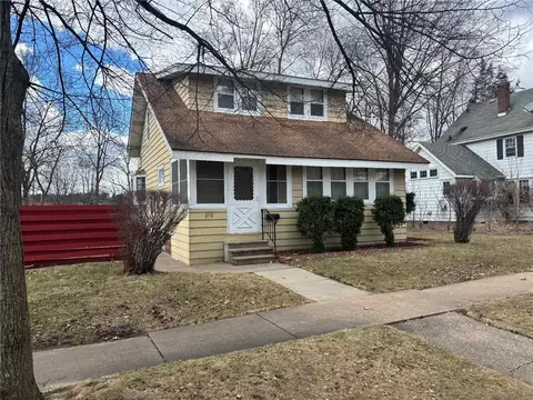 618 6th Ave, Eau Claire, WI 54703