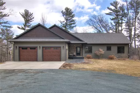 877 22nd St, Chetek, WI 54728
