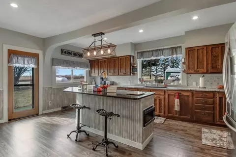8283 345th St, Stanley, WI 54768 photo 18