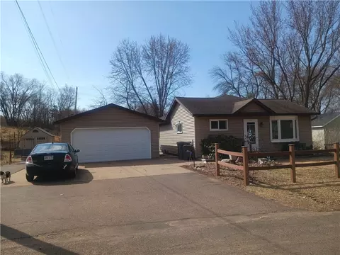 2451 Harrison St, Eau Claire, WI 54703