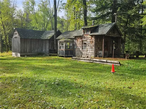 w16099 Manglos Avenue, Sheldon, WI 54766 photo 10