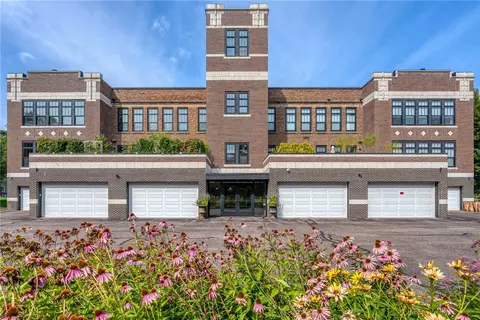 1105 Main St #3, Eau Claire, WI 54701