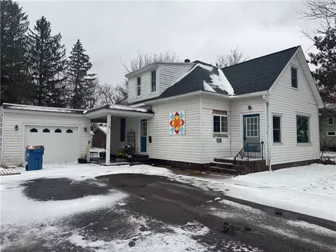 408 W Messenger St, Rice Lake, WI 54868