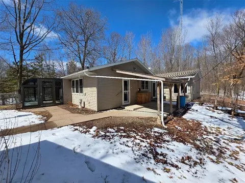 350 25 14 Ave, Cumberland, WI 54829