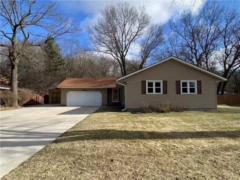 2619 Riverview Dr, Eau Claire, WI 54703