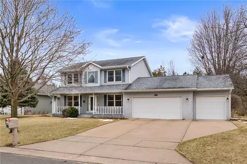 1135 Willow Green Cir, Eau Claire, WI 54701