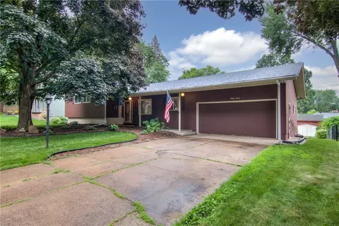 1637 Skeels Ave, Eau Claire, WI 54701