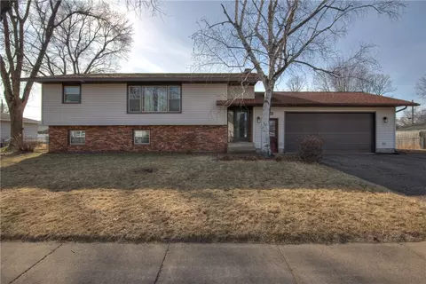 2934 Neptune Ave, Eau Claire, WI 54703