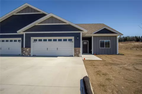 3315 Sunflower Dr, Eau Claire, WI 54703