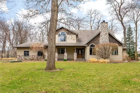 5600 Wild Rose Ln, Eau Claire, WI 54701