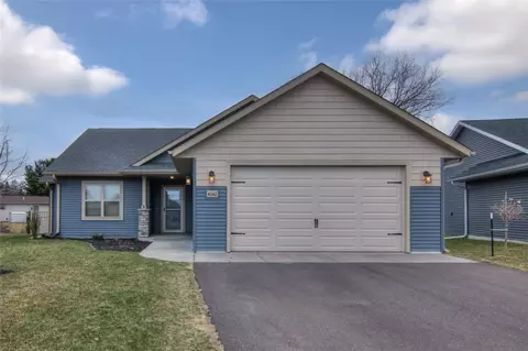 4042 John Hart Pl, Eau Claire, WI 54703