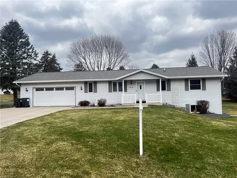 2912 Sky Hawk Dr, Eau Claire, WI 54703
