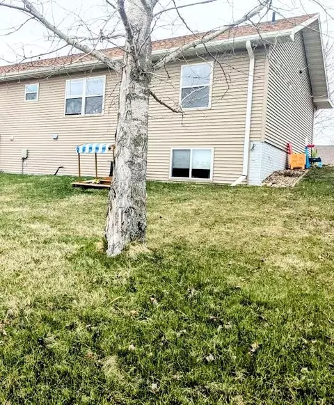 376 Cedar St, Baldwin, WI 54002 photo 3