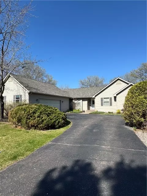 1921 Trimble Trl, Menomonie, WI 54751