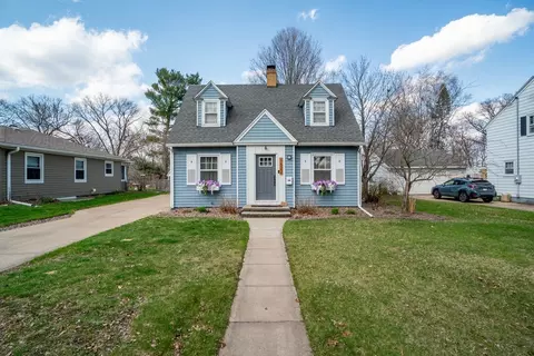 1622 Fairway St, Eau Claire, WI 54701